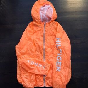 Tommy Hilfiger windbreaker (size XL)